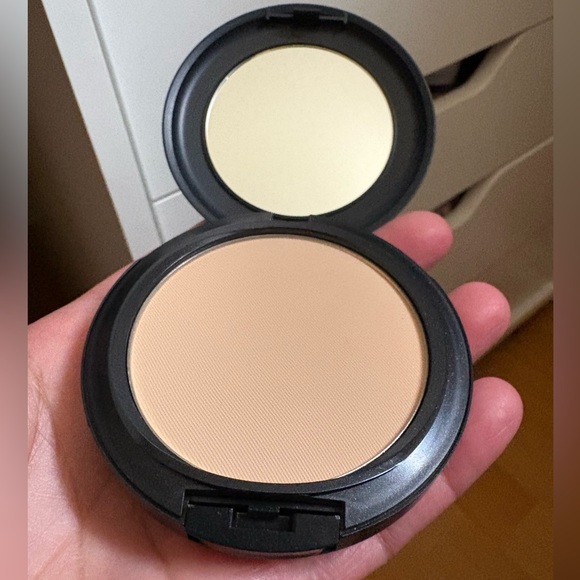 MAC Studio Fix Powder Plus Foundation C3 Band New Never Used. - Picture 10 of 13